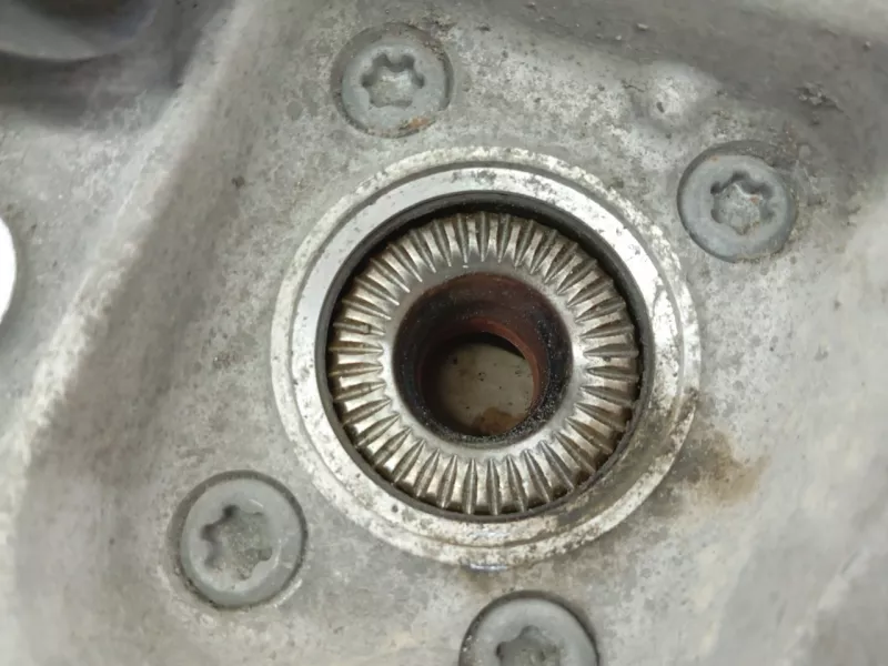 Кулак поворотный