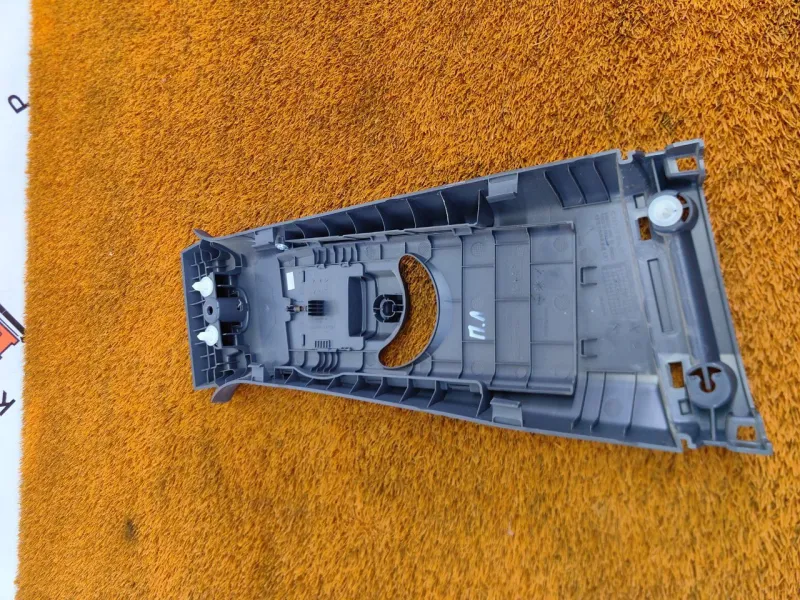 Обшивка стойки