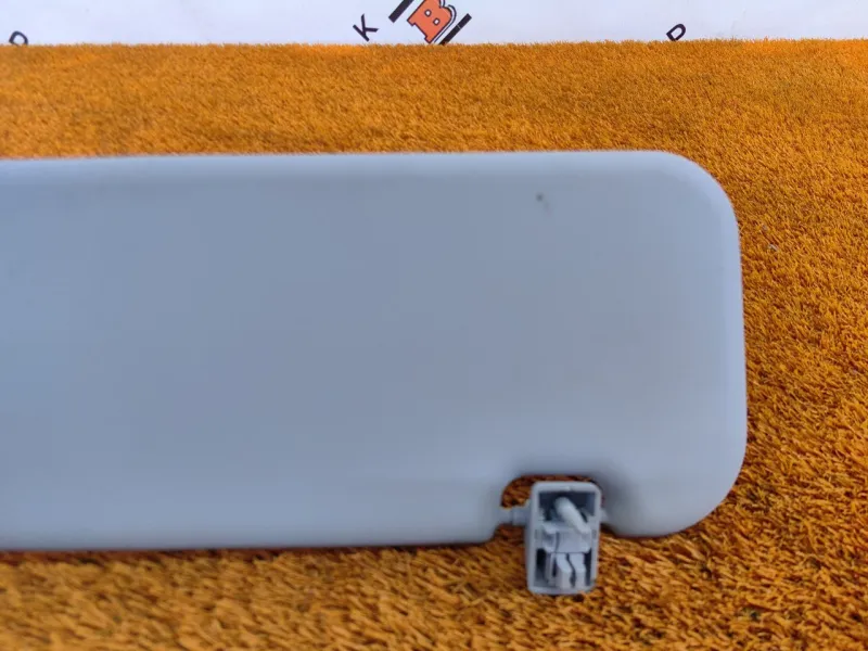 Козырек солнцезащитный