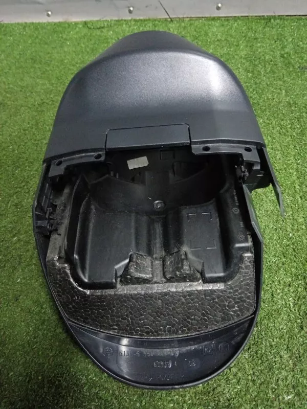 Кожух рулевой колонки