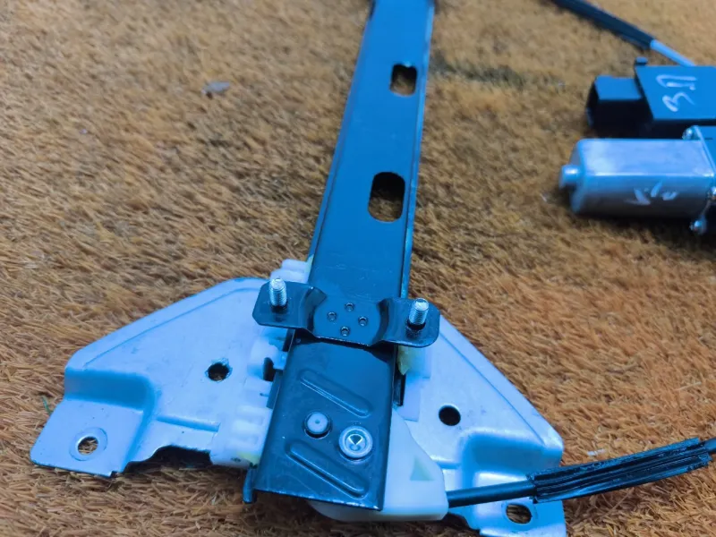 Стеклоподъемник