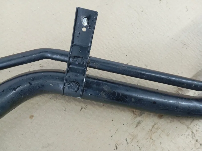 Горловина топливного бака