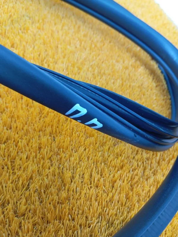 Уплотнитель проема двери