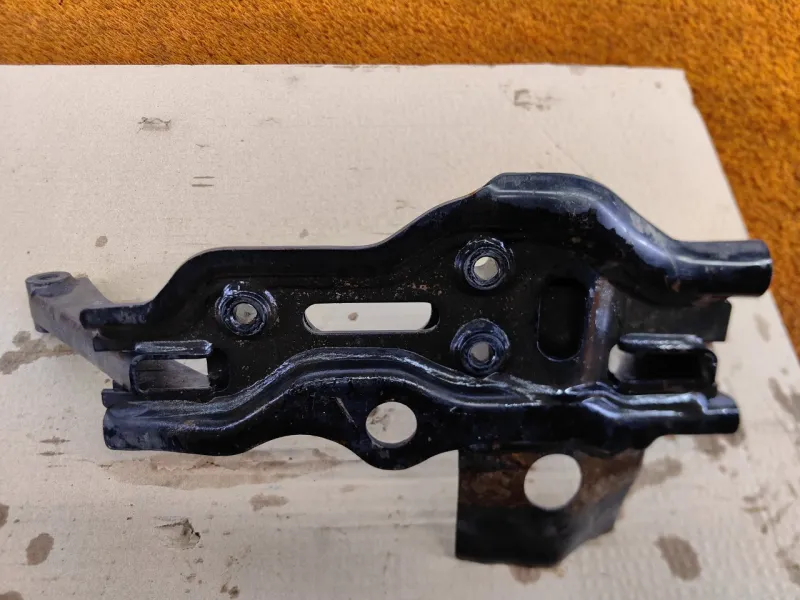 Кронштейн редуктора