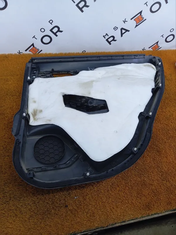 Обшивка двери