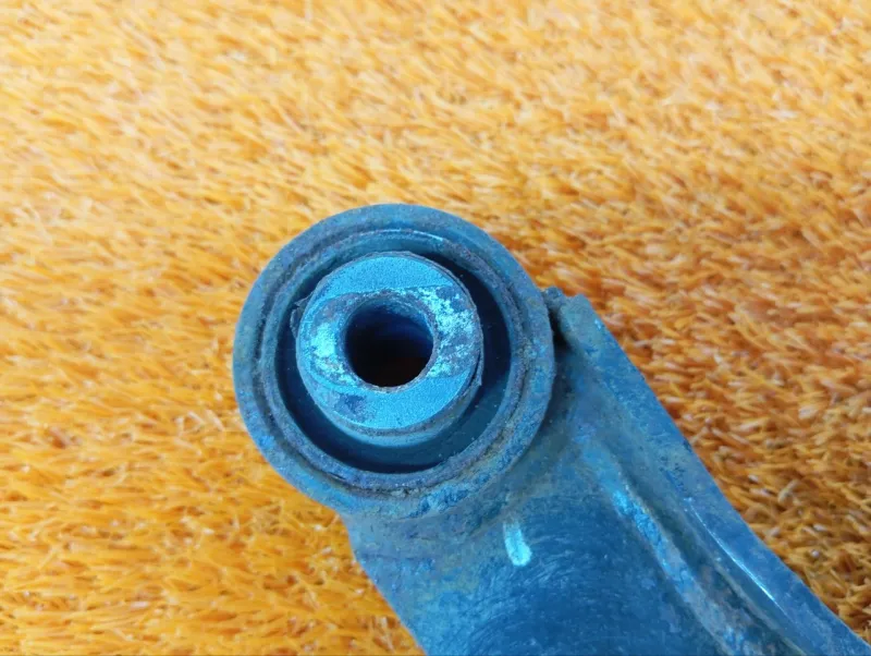 Рычаг подвески