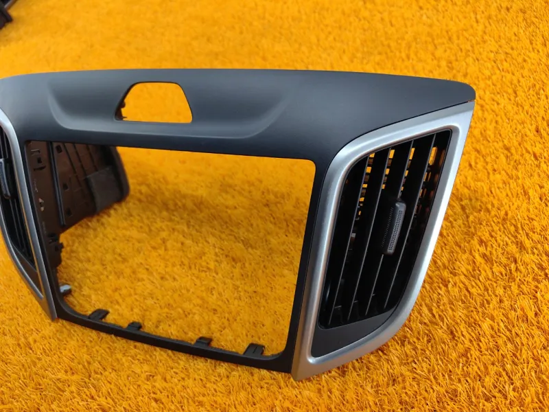 Декоративная накладка торпедо