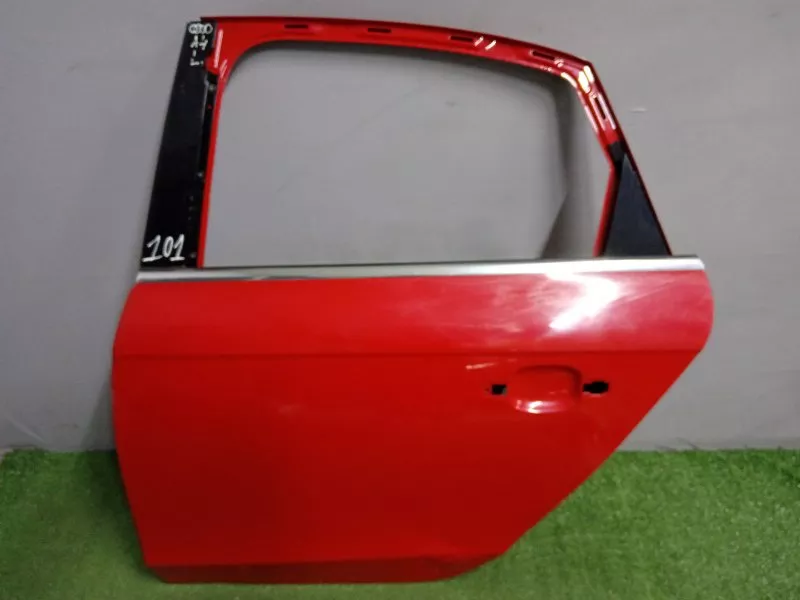 Дверь Audi A4 2008 8K9833051D B8, задняя левая