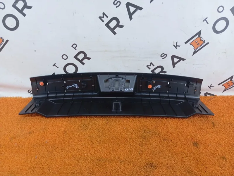 Накладка замка багажника