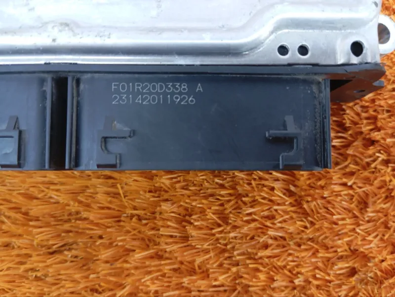 Блок управления двигателем