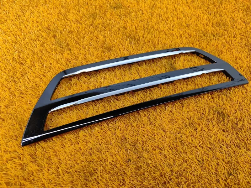 Декоративная накладка торпедо