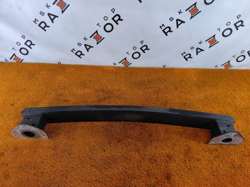 Усилитель бампера