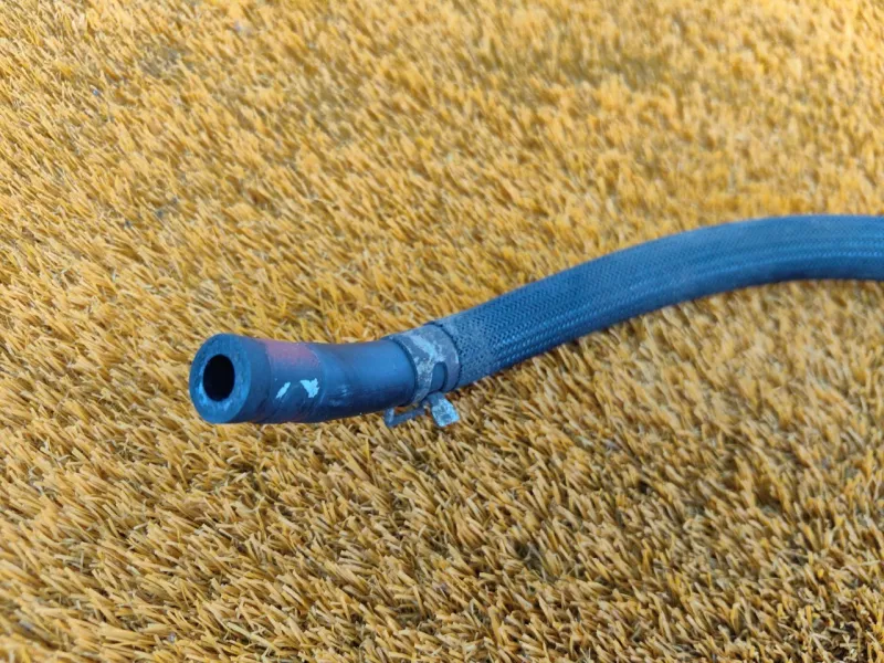 Патрубок воздушного фильтра