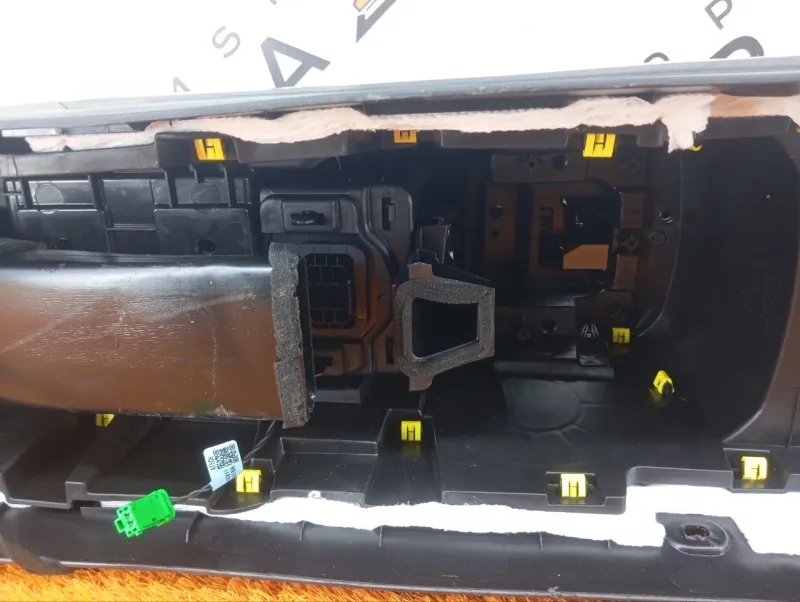 Консоль центральная