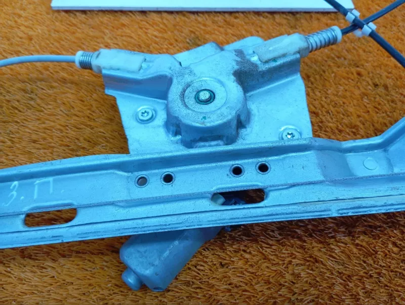 Стеклоподъемник