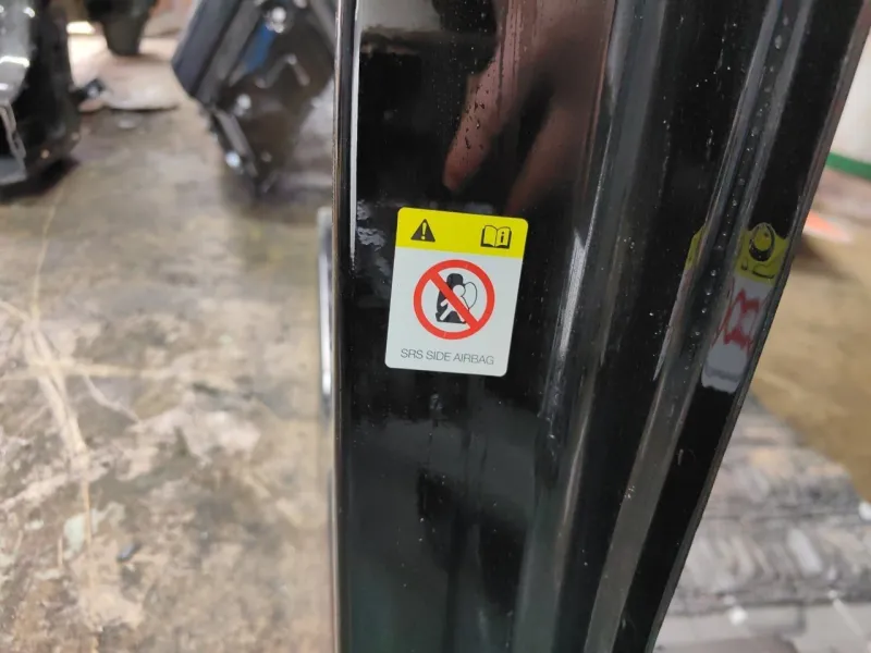 Порог с центральной стойкой