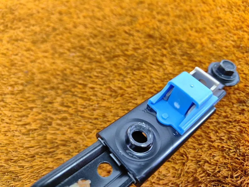 Механизм регулировки ремня безопасности