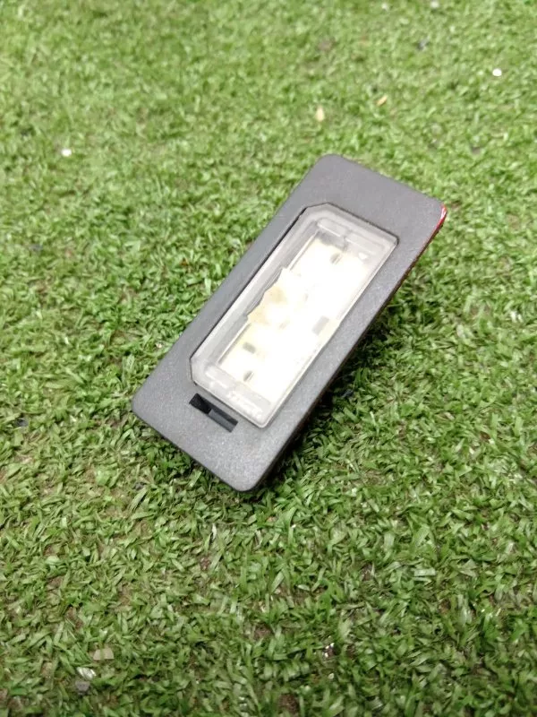 Фонарь подсветки номера