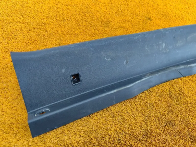 Накладка замка багажника