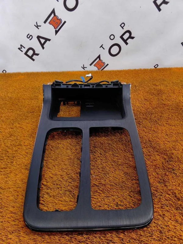 Накладка центральной консоли