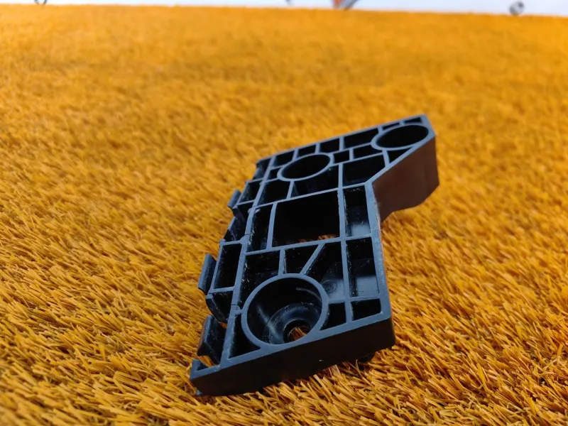 Кронштейн бампера