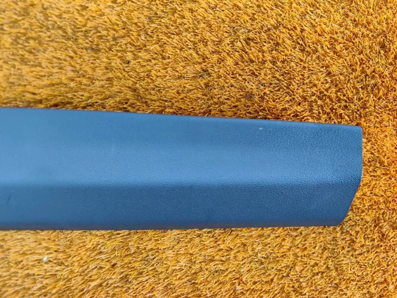 Накладка крышки багажника