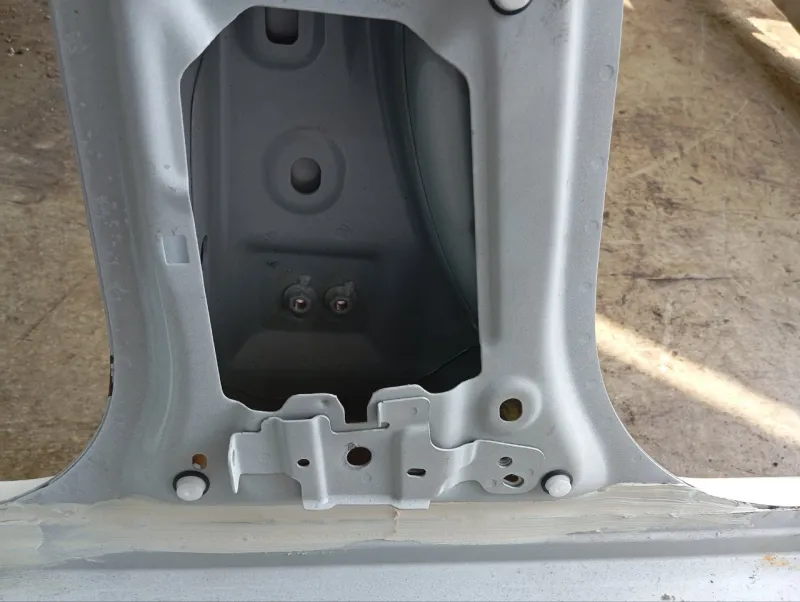 Порог с центральной стойкой