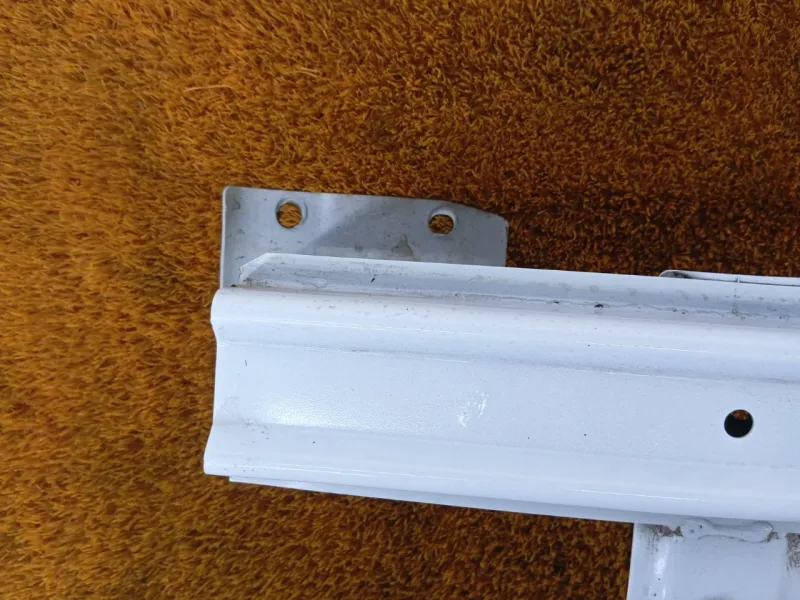 Усилитель бампера