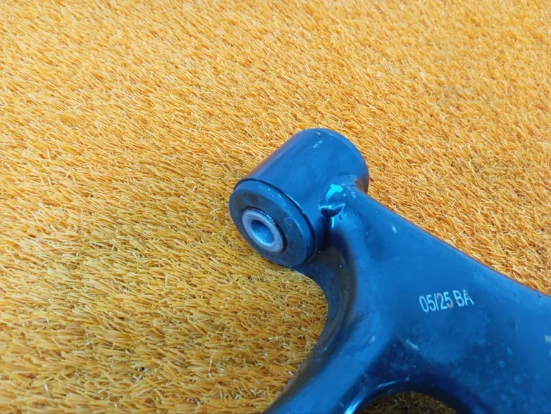 Рычаг подвески