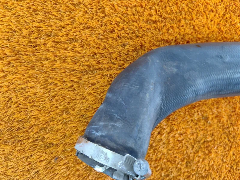 Патрубок интеркулера