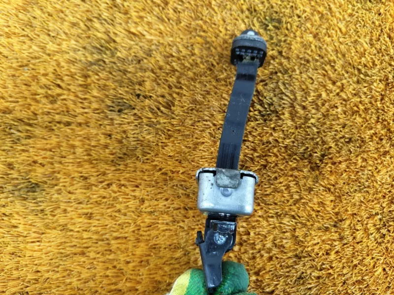 Ограничитель двери