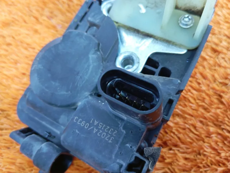 Замок двери