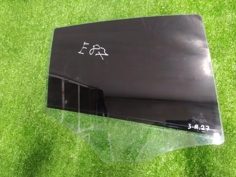 Стекло двери BMW 1-Series 2005 51377194192 E87, заднее правое