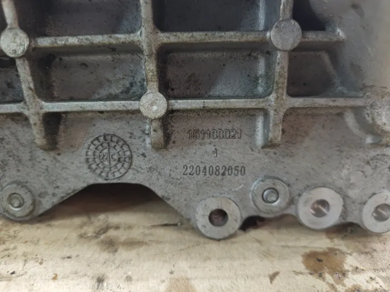 Кронштейн масляного фильтра