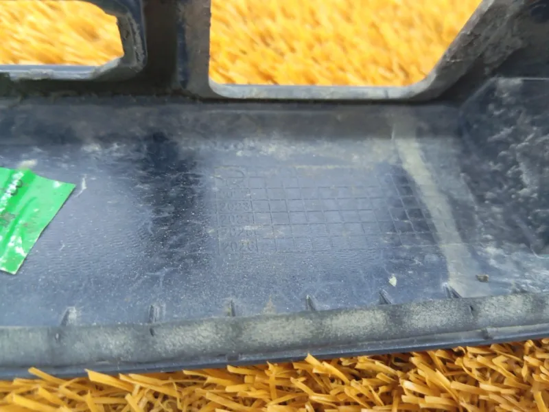 Накладка крышки багажника