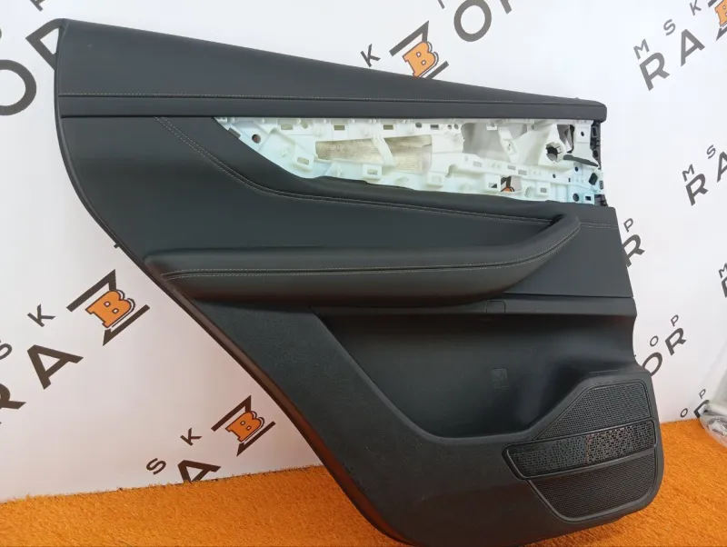 Обшивка двери