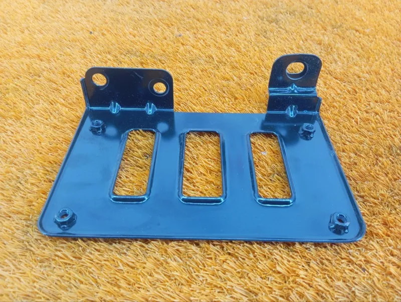 Кронштейн блока управления