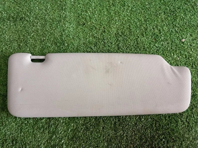 Козырек солнцезащитный