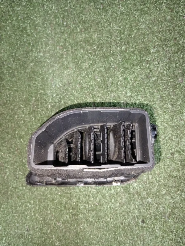 Решетка вентиляционная