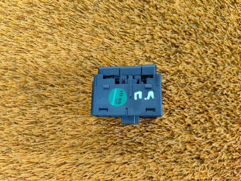 Джойстик регулировки зеркал