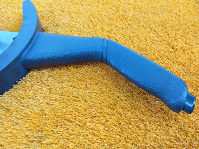 Рычаг стояночного тормоза