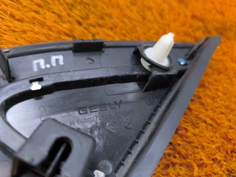 Молдинг двери