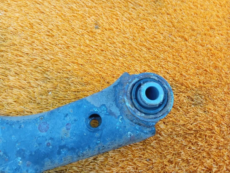 Рычаг подвески