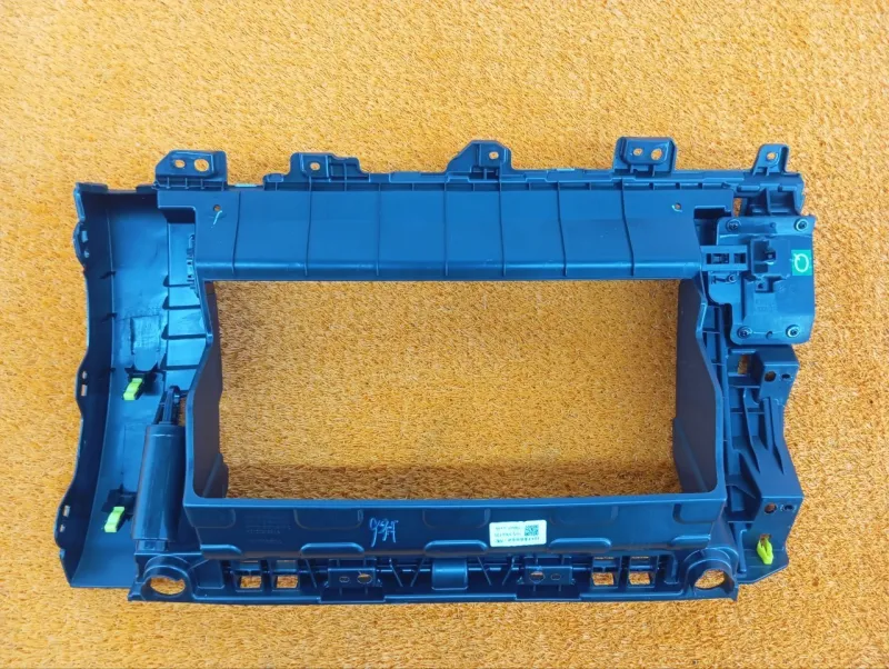 Накладка под торпедо