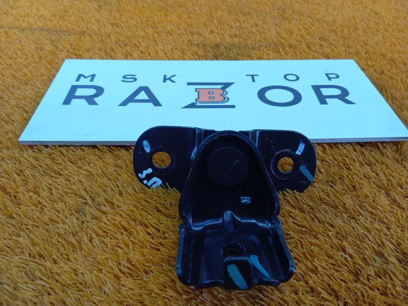 Крепление сиденья