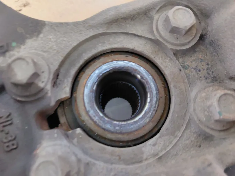 Кулак поворотный