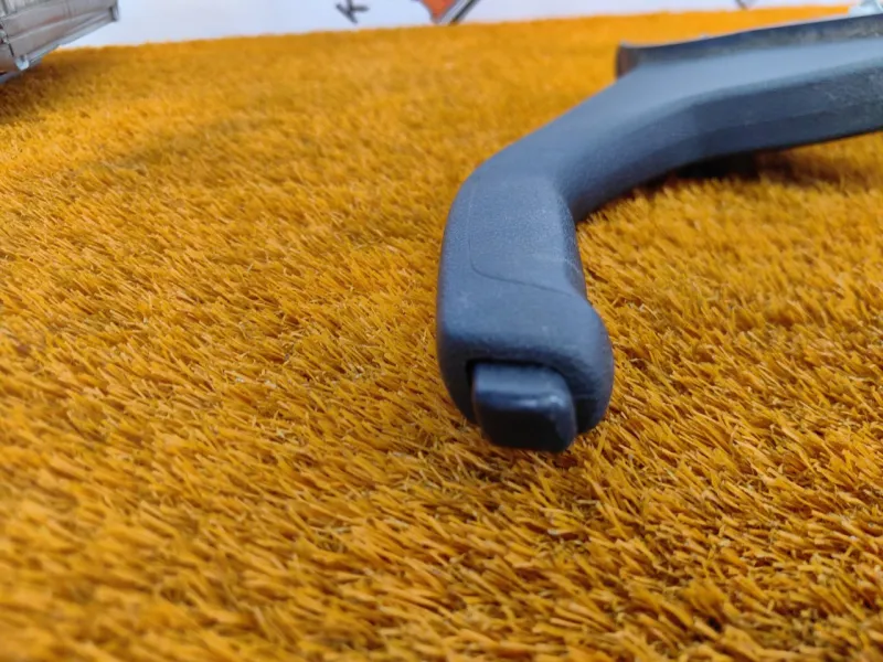 Рычаг стояночного тормоза