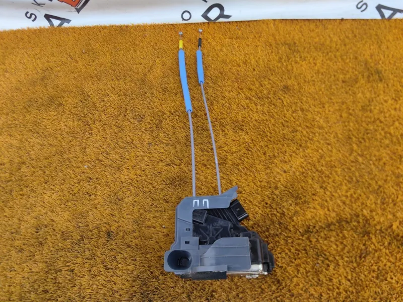 Замок двери