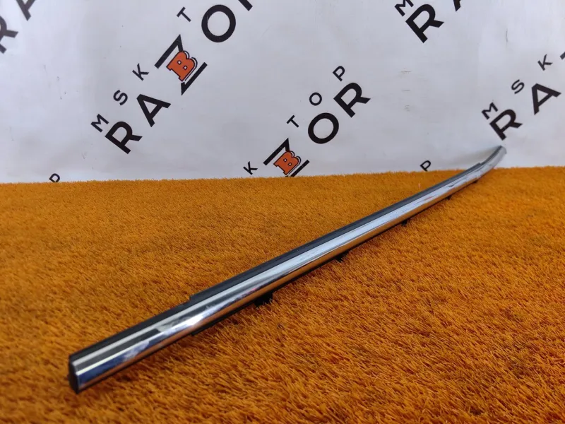 Молдинг стекла