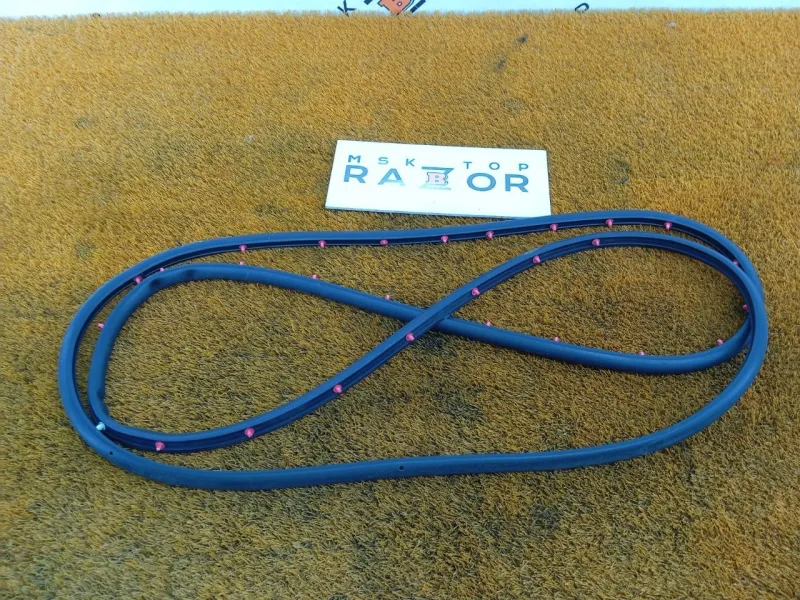 Уплотнитель двери